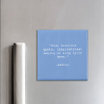 Skapa egen offert magnet<br><div class="desc">Skapa en egen anpassningsbar-offertmagnet. Har minimalistisk skrivmaskin-typografi.</div>