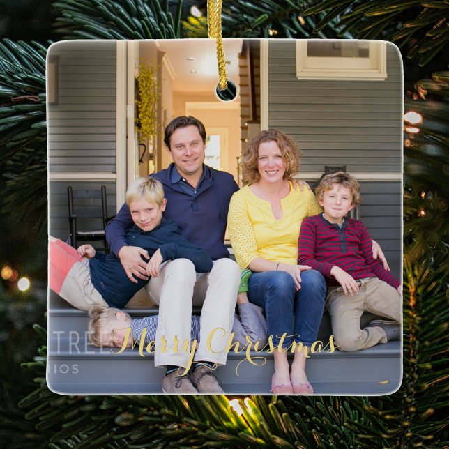 Skapa familjefoto Elegant guldskrift jul Julgransprydnad Keramik (Create Family Photo Elegant Gold Script Christmas Ceramic Ornament)