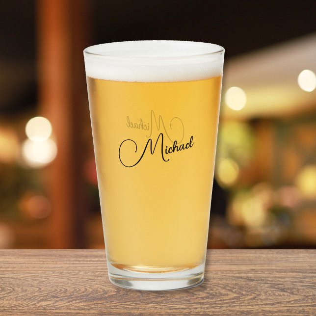 Skapa modernt typografi av monogrammat ölglas glaskopp (Create Modern Typography Monogrammed Beer Glass)