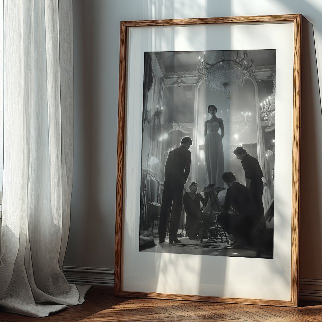 Skapande av kontur: en dramatisk aklier poster (Skapare uppladdad)