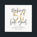 Skapar 50-bra guld födelsedagsfest pappersservett<br><div class="desc">Skapar 50 provdockor för bra guld-effektens födelsedagsfest. En del av en samling.</div>