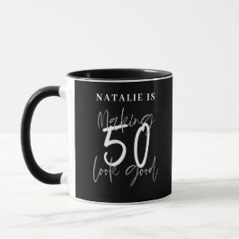 Skapar 50-brans personlig på födelsedagen mugg