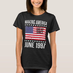 Skapar Amerika Underbart sedan juni 1997 Lycklig B T Shirt