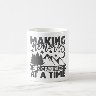 Skapar minnesplatser en campingplats åt gången kaffemugg