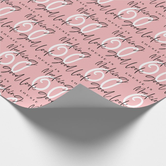 Skapar radbyte för brans födelsedagspresent med 60 presentpapper (Hörn)