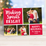 Skapar sprider Bright Red Script Photo Collage Helgkort<br><div class="desc">Vågräts helgdag-fotokortsdesign har en fin röd bakgrund (kan anpassas) och snyggten "Skapar sprit Bright"-skript. Anpassa anpassningsbarna med din familj namn och år,  lägg till dina tre (3) favoritfoton i fotosamlingsmallen och lägg till ett anpassningsbar-meddelande på kortets insida. Fotografi © Storytree Studios,  Stanford,  CA</div>