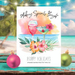 Skapar Spriits Bright Tropical Beach Cocktails Julkort<br><div class="desc">Det tropiska temat platta julkort har en solnedgång i vattenfärgen,  cocktails,  hibiscus-blommor och handflatan-löv med en "Skapar Sprit Bright"-rubrik i handskriven stil-skrift.</div>