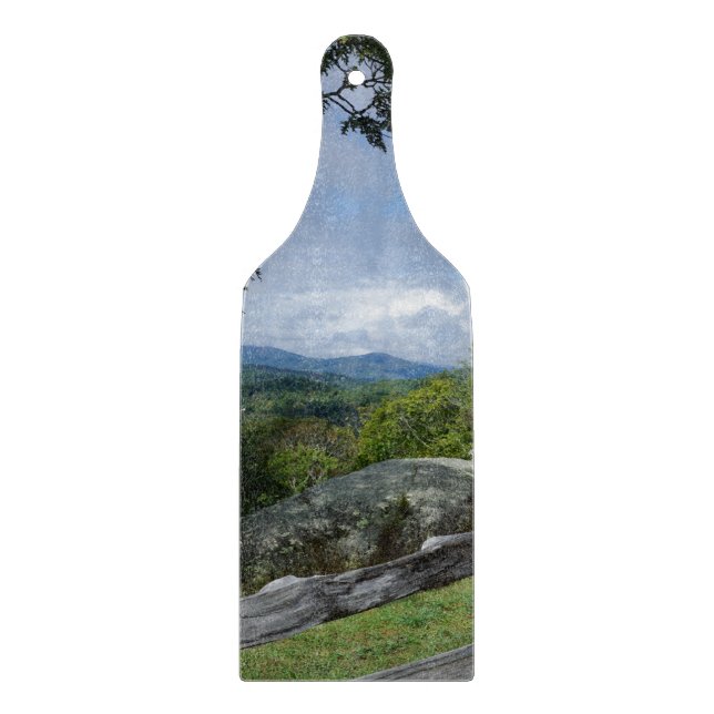 Skärbräda med vy över Blue Ridge Mountains (Framsidan)