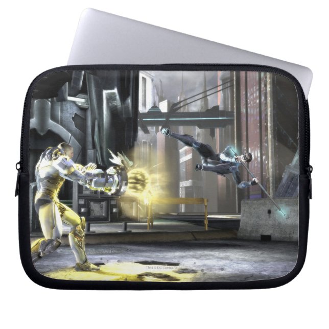 Skärmdump: Cyborg vs Nightwing 2 Laptop Sleeve (Framsidan)