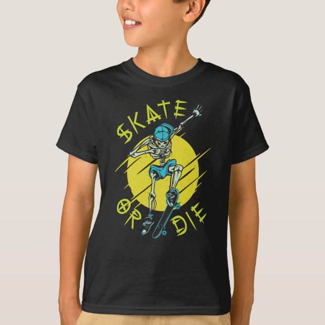 Skate eller die Skeleton Skateboarder T Shirt (Framsida)