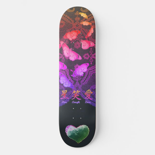 SKATEBOARD ANTIQUE SNÖRE, SMÖR OCH HJÄRTA (Framsida)