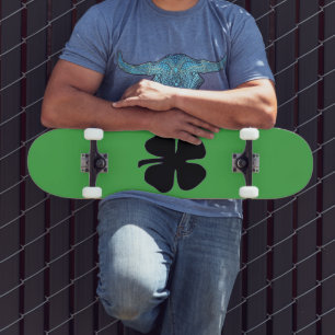 Skateboard Black Klöver grönt
