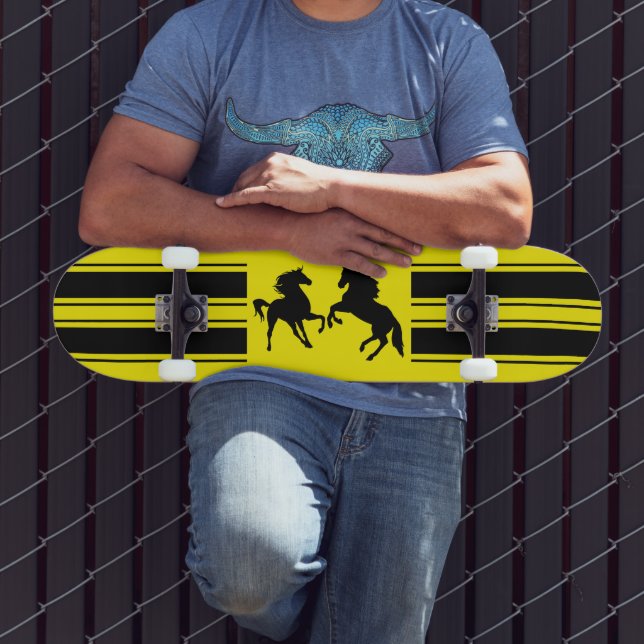 Skateboard Black Vild Horses - Anpassningsbar Färg (Utomhus 3)