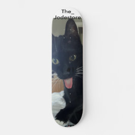 Skateboard cat tunga ut
