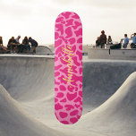 Skateboard för Anpassningsbar av Giraffe Animal Pr<br><div class="desc">Safari Theme. Grym och ljusbrunt girafftryck. Det här är en enkel Perfekt,  elegant och vild för Giraffe älskare.</div>