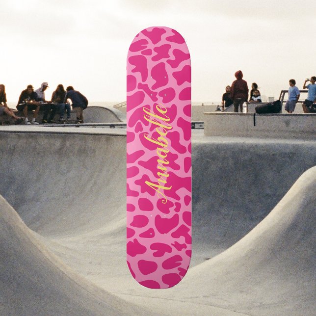 Skateboard för Anpassningsbar av Giraffe Animal Pr (Pink Animal Print - Custom Name - Girly Modern Trendy)