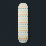 Skateboard för geometriska stjärnor för vintage bräda 20,5 cm<br><div class="desc">Vintage. Geometrik. Starburger. Om du kärlek någon av dessa ord är den här Vintagen Geometric Starbursts Skateboard till dig. Den moderna designen i mitten av århundradet har en gräddbakgrund med turkoshalter, kalkgrönt, orange och tealstjärnor. Modet är utformat så att det passar perfekt ihop med märkliga Lilla Onions Retro Atomic Mobile...</div>