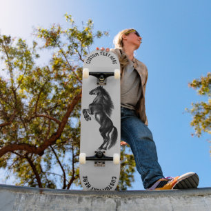 Skateboard för svart Vild - din text