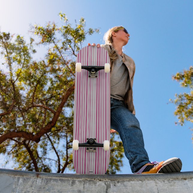 Skateboard Grått med Rosa Linjer HAMbWG (Utomhus 1)