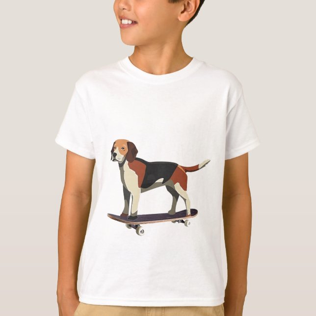 Skateboard-hund, beagle t shirt (Framsida)