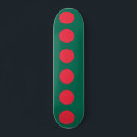 Skateboard med flagga av Bangladesh<br><div class="desc">Visa ditt pride för Bangladesh med exklusivens skateboard med flagga Bangladesh! Skateboard är utformad med material av hög kvalitet och kombinerar funktioner och kulturellt pride. Den pulserande utformningen visningar på ett framträdande sätt den koniska röda cirkeln på en grönt bakgrund som symboliserar Bangladesh nationella flagga. Denna unika skateboard är inte...</div>