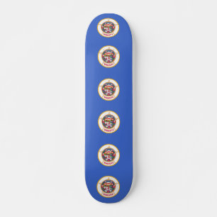 Skateboard med flagga av Minnesota