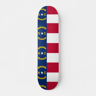 Skateboard med flagga av North Carolina