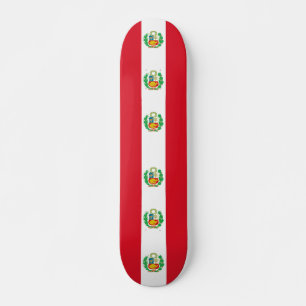 Skateboard med flagga av Peru