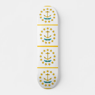 Skateboard med flagga i Rhode island