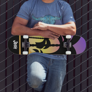 Skateboard med palmträd lila svart mönster