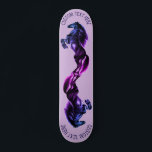 Skateboard med upprätt häst med Anpassningsbar tex<br><div class="desc">Skateboard med Opright Black Vild Horses - Black and White Teckning Animal Art Mustang Horses by MIGNED - Add Your Unique Text / Namn - Select / add your favorit text and background färg - Resize and move and remove or remove inslag with custom verktyg. Se mina andra projekt/målningar. Du...</div>
