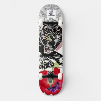 SKATEBOARD TIGER POPPY OCH BUTTERFLY