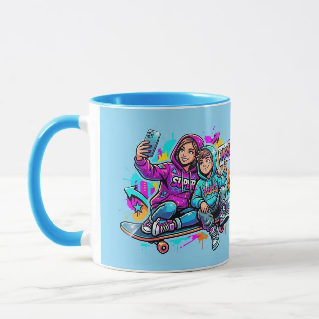 Skateboardåkande Mamma & Son Mugg: Personligt Namn Mugg (Vänster)