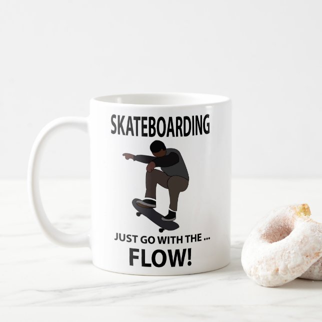 Skateboardåkande skateboardåkare kaffemugg (Med munk)