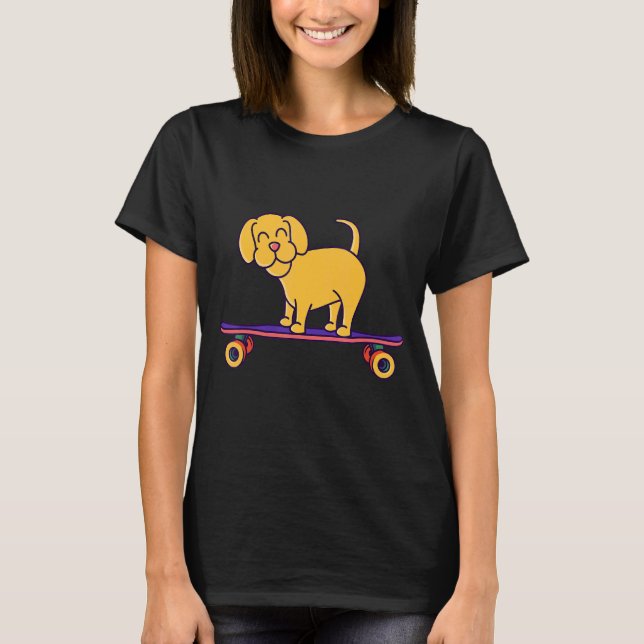 Skateboardhund På En Longboard T Shirt (Framsida)