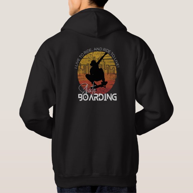 Skateboarding med livsoffert hoodie (Baksida)