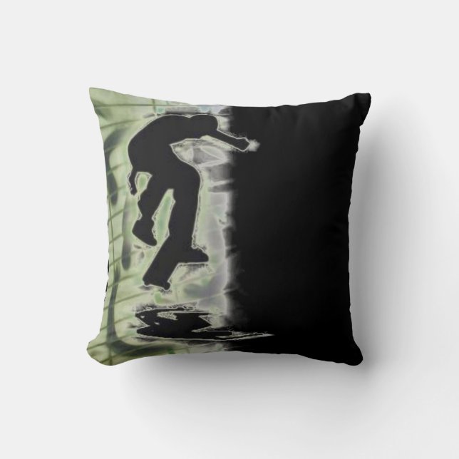 Skateboarding Pillow Kudde (Framsida)