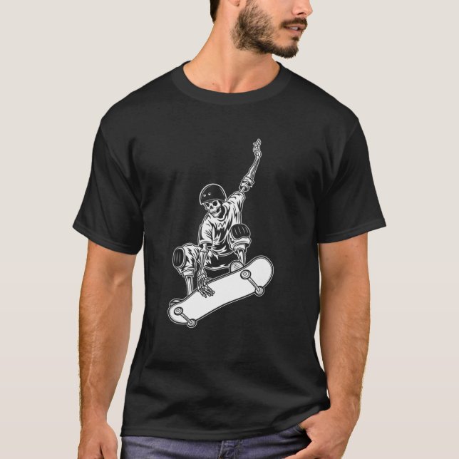 SKATEBOARDING SKATER FUNNY HALFPIPE SKELETON T SHIRT (Framsida)
