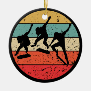 Skateboarding - Vintage Retro Skateboarder Julgransprydnad Keramik