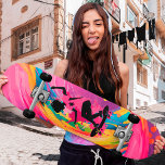 Skateboardtavlor för coola mini skateboard bräda 18,5 cm<br><div class="desc">Den här sjudande teckningen,  som är gjord med en unik blandad mediegrafikteknik,  är en utsökt bild av en snygg flicka på en skateboard,  mot en bakgrund av snurrar och stänk av regnbågar!</div>