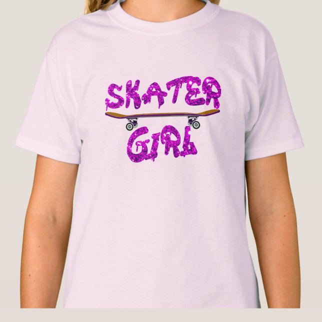 Skater Girl Lila Rosa Skateboard T Shirt (Skapare uppladdad)