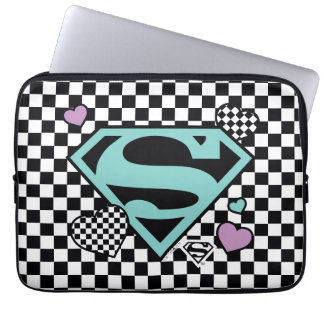 Skater Girl Supergirl Hearts S-Shield Laptop Fodral
