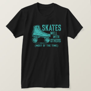 Skates well with other (Mest av tiden) T Shirt
