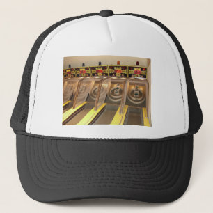 SKEE-BOLL! TRUCKERKEPS