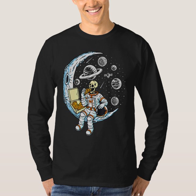 Skeleton Astronaut Eating Pizza på Måne T Shirt (Framsida)