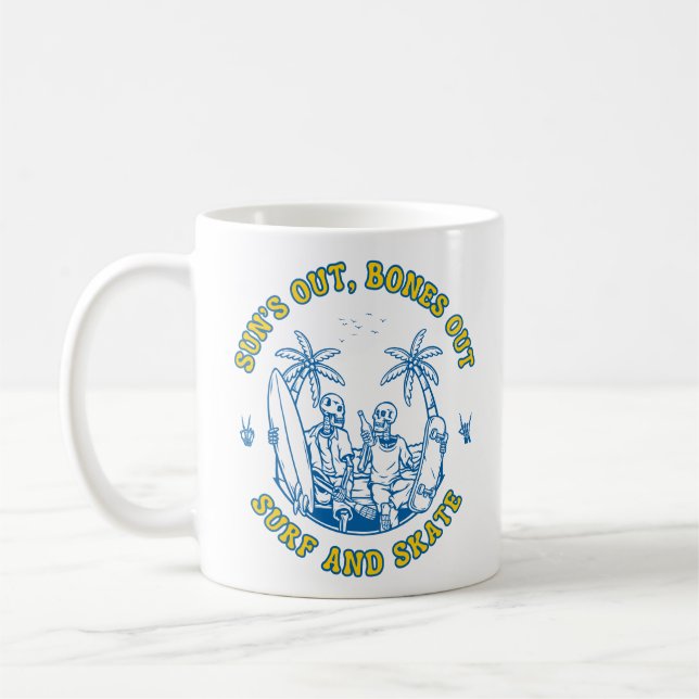 Skeleton Beach Vibes Surfa och Skate Sommardesign Kaffemugg (Vänster)