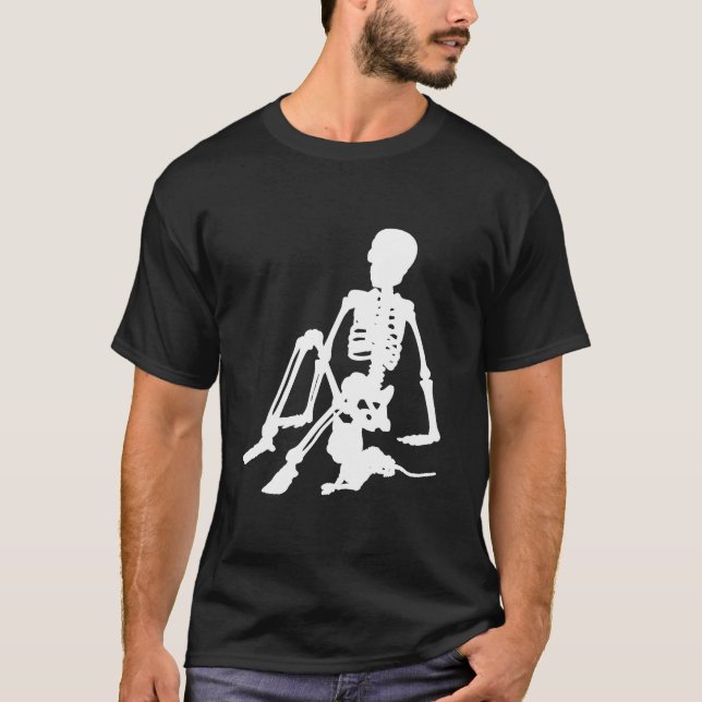 Skeleton Boy och hans silhuette-konst av husdjur T Shirt (Framsida)