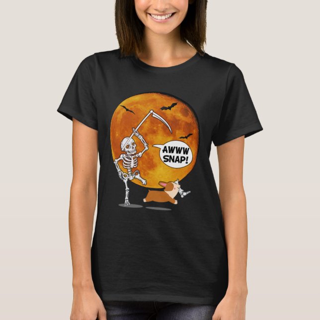 Skeleton Brken Leg Halloween Corgi Reaper Scythe T Shirt (Framsida)
