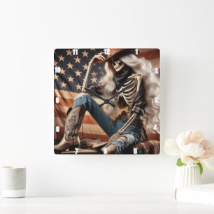 Skeleton Cowgirl Western Outfit Patriotic American Fyrkantig Klocka