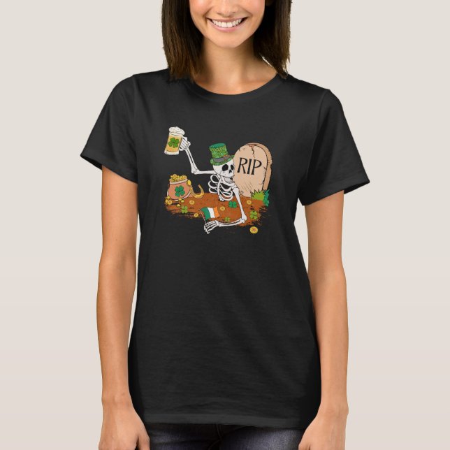 Skeleton Drinking Beer St patricks day Leprechaun T Shirt (Framsida)